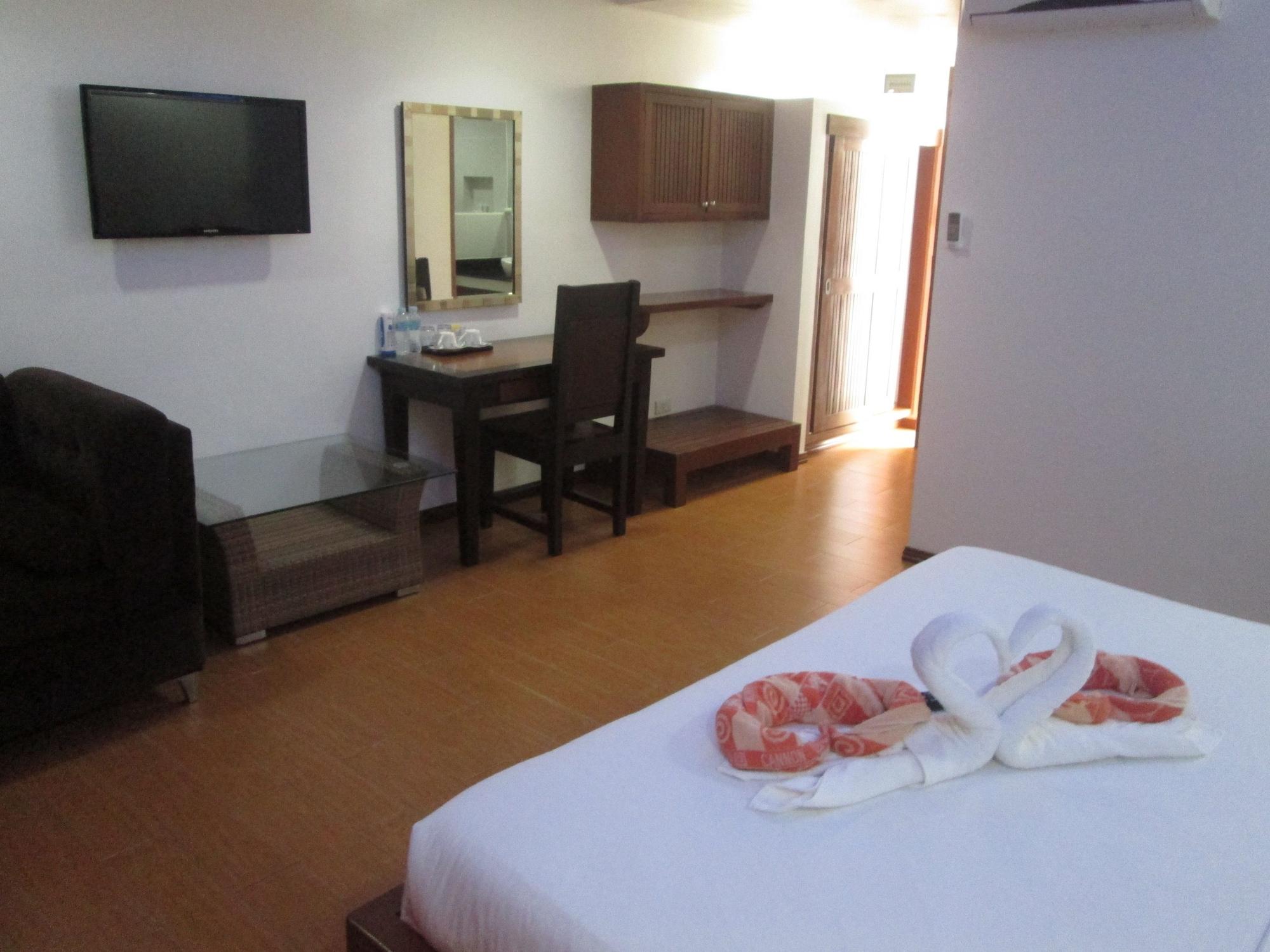 Giulius Boracay Italian Resort Balabag  Exterior foto