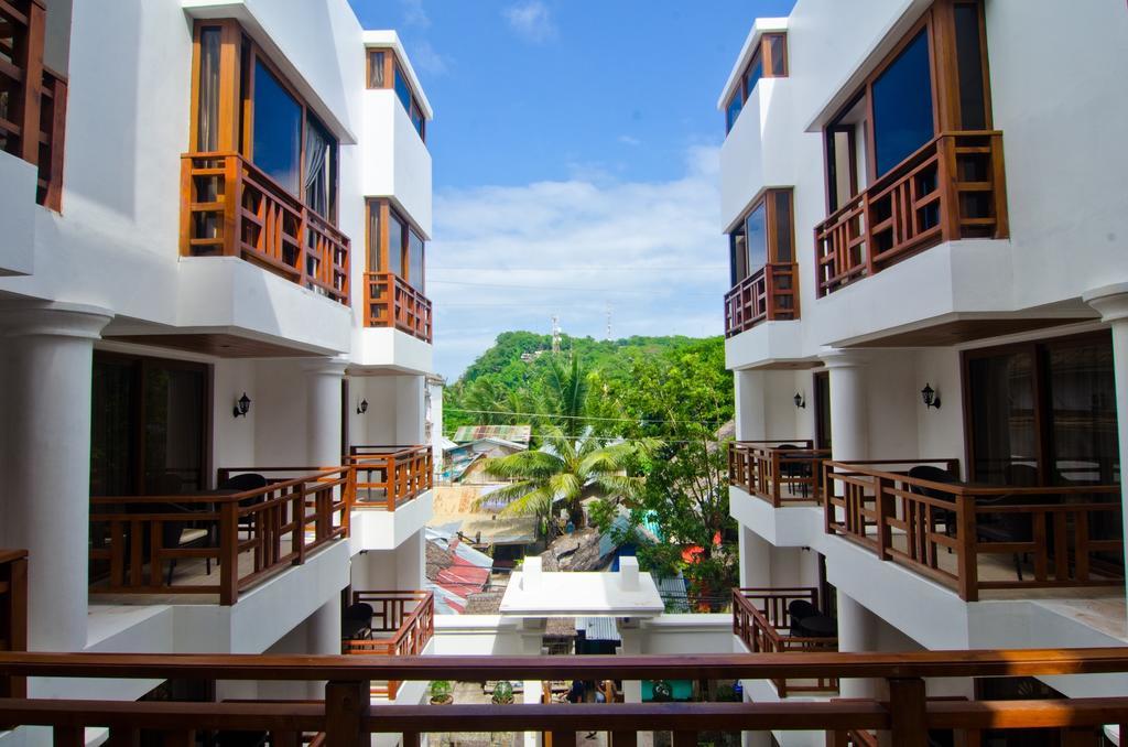 Giulius Boracay Italian Resort Balabag  Exterior foto