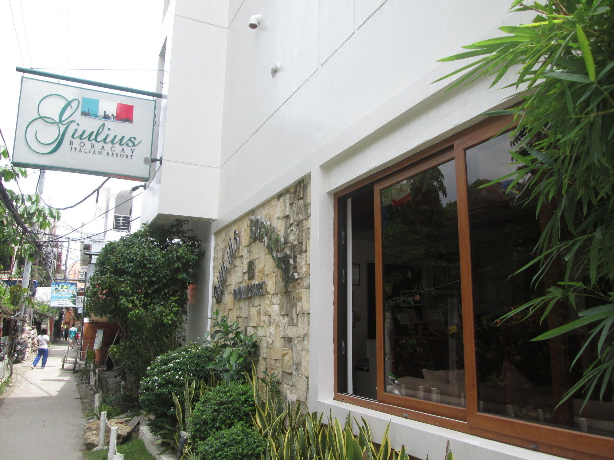 Giulius Boracay Italian Resort Balabag  Exterior foto